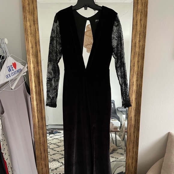 Nasty Gal Soften Up Velvet Dress - Picture 4 of 5